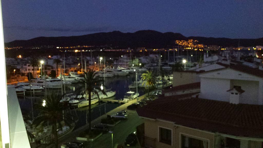 Apartmán Club Nautic 3 Empuriabrava Exteriér fotografie